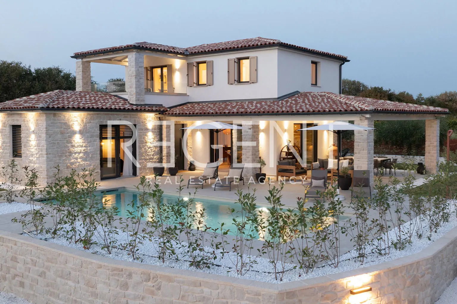 Istra, Poreč - Elegantna kamena kuća s bazenom