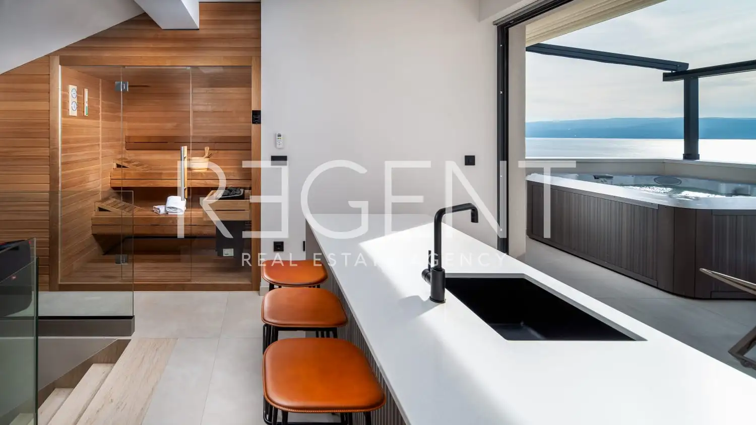 Podstrana - Moderná luxusná vila s bazénom a strešnou terasou