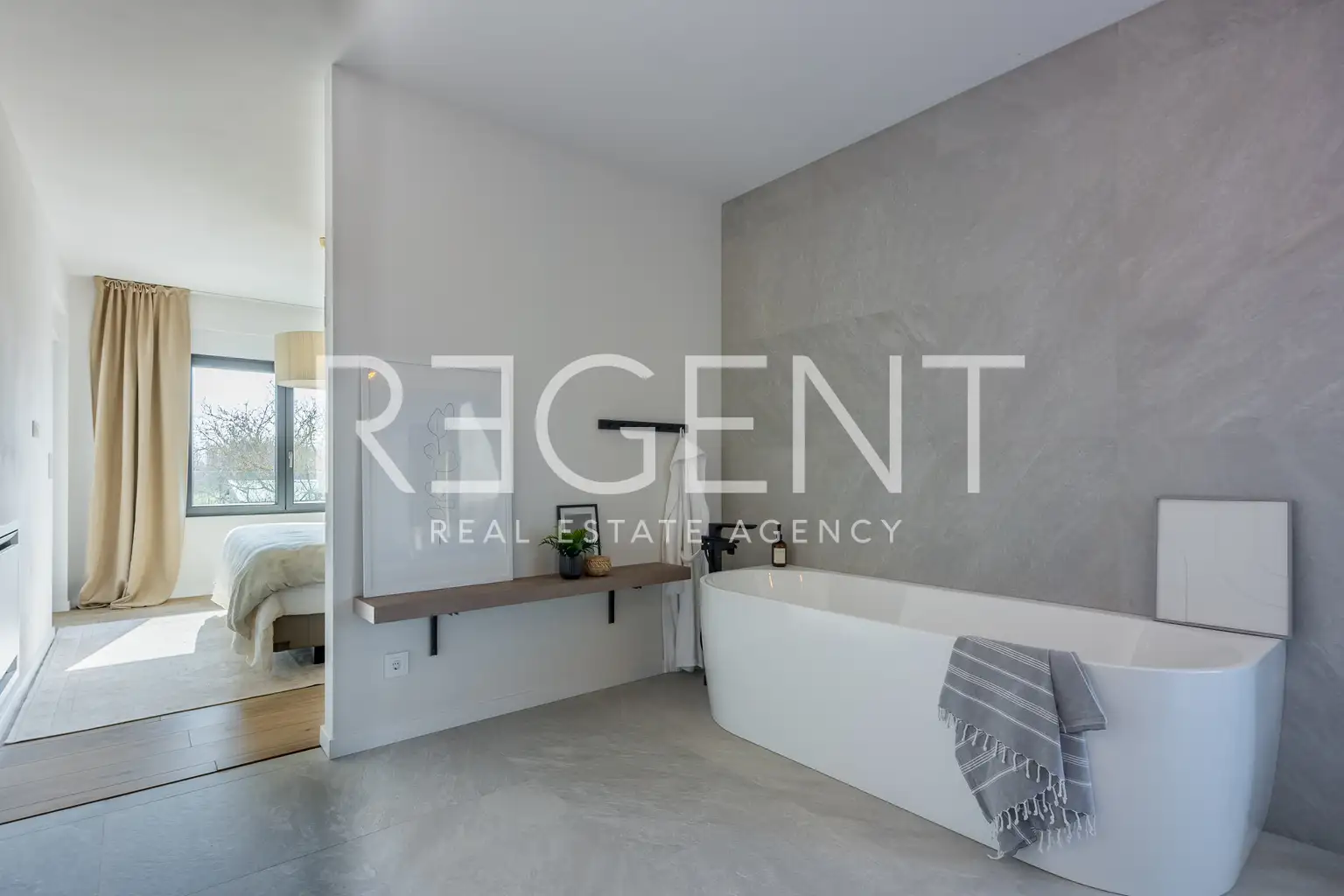 Istra, Svetvinčenat - Moderna vila s grijanim bazenom