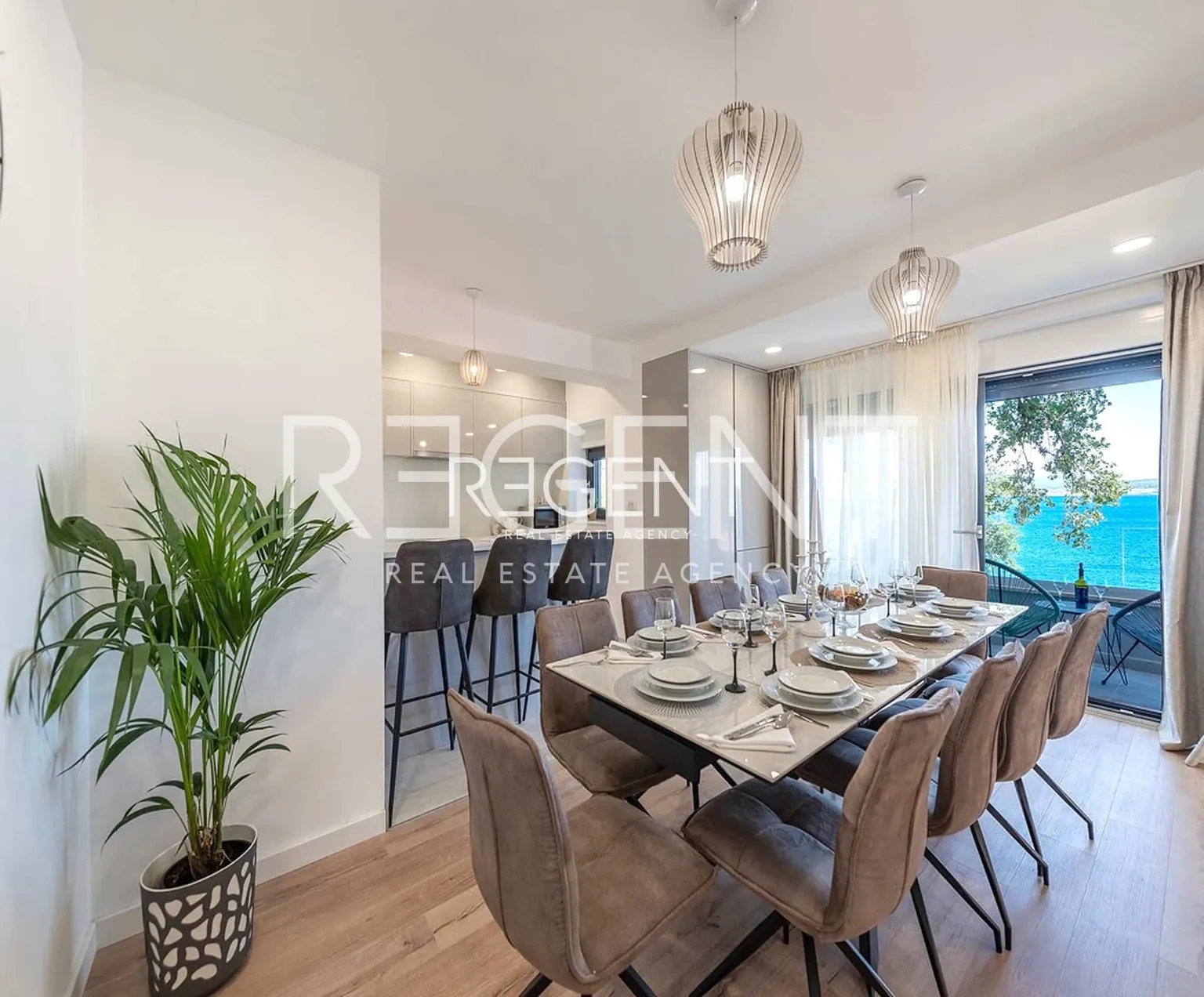 Zadar, Posedarje - Vila první řada u moře 300 m2
