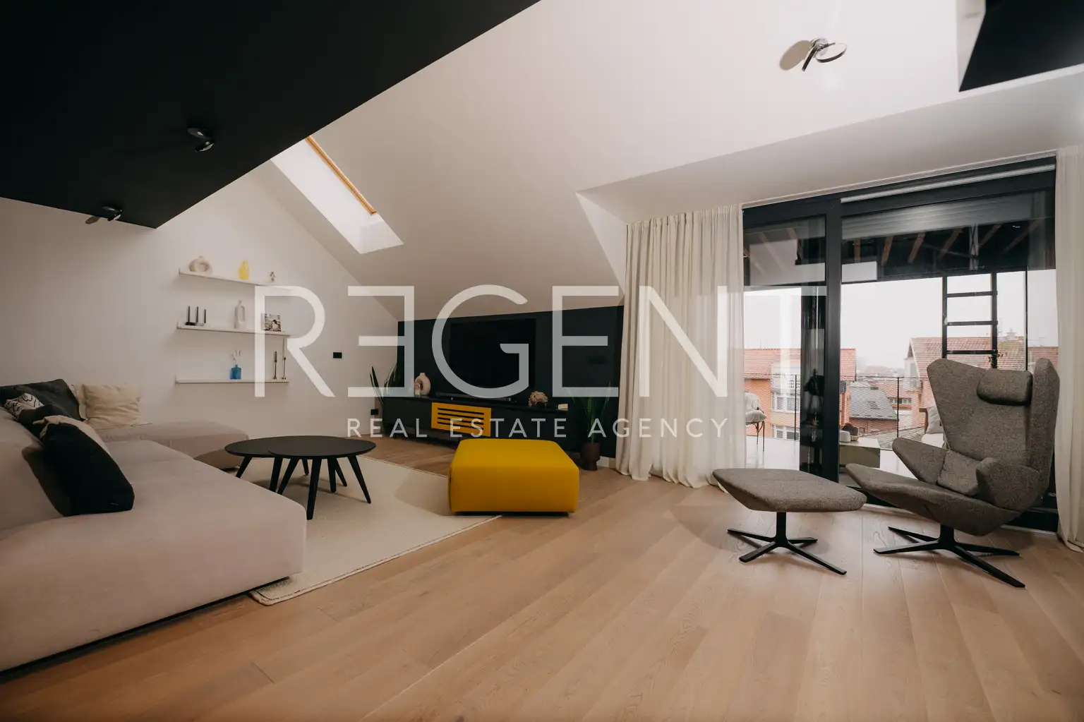 Zagreb, Jarun - penthouse de luxe de quatre pièces