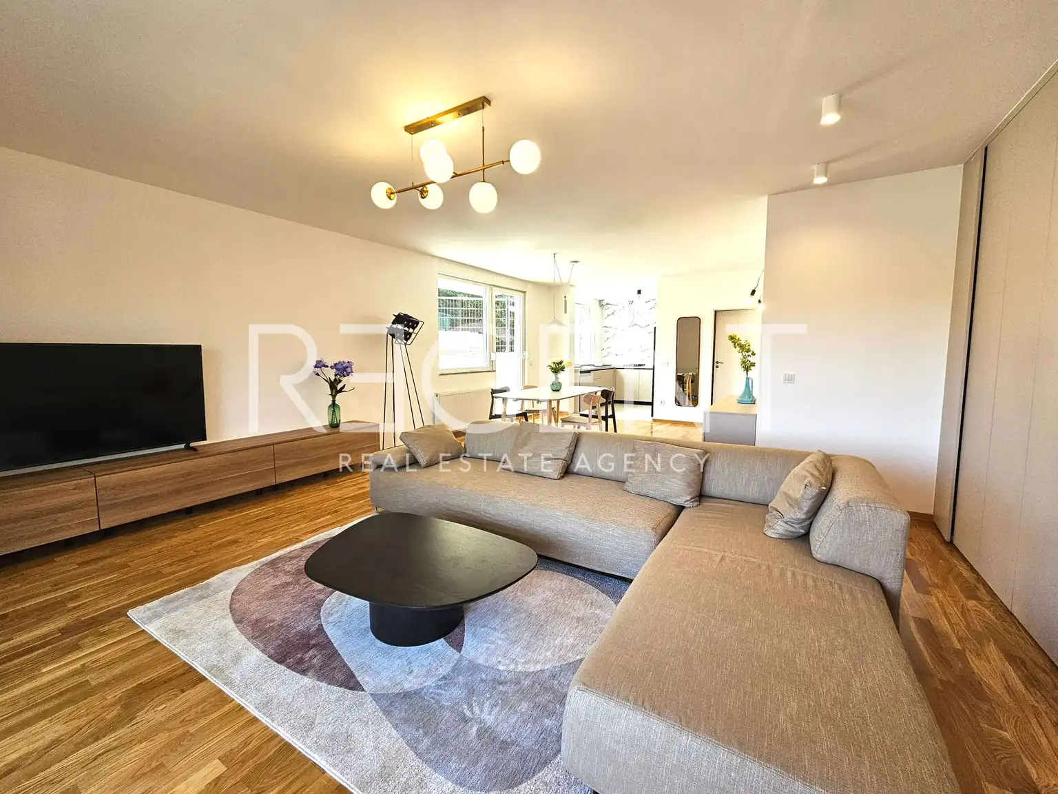 Zagreb, Pantovčak - Luxury four-room apartment with terrace 166 m2 + garage, first rental