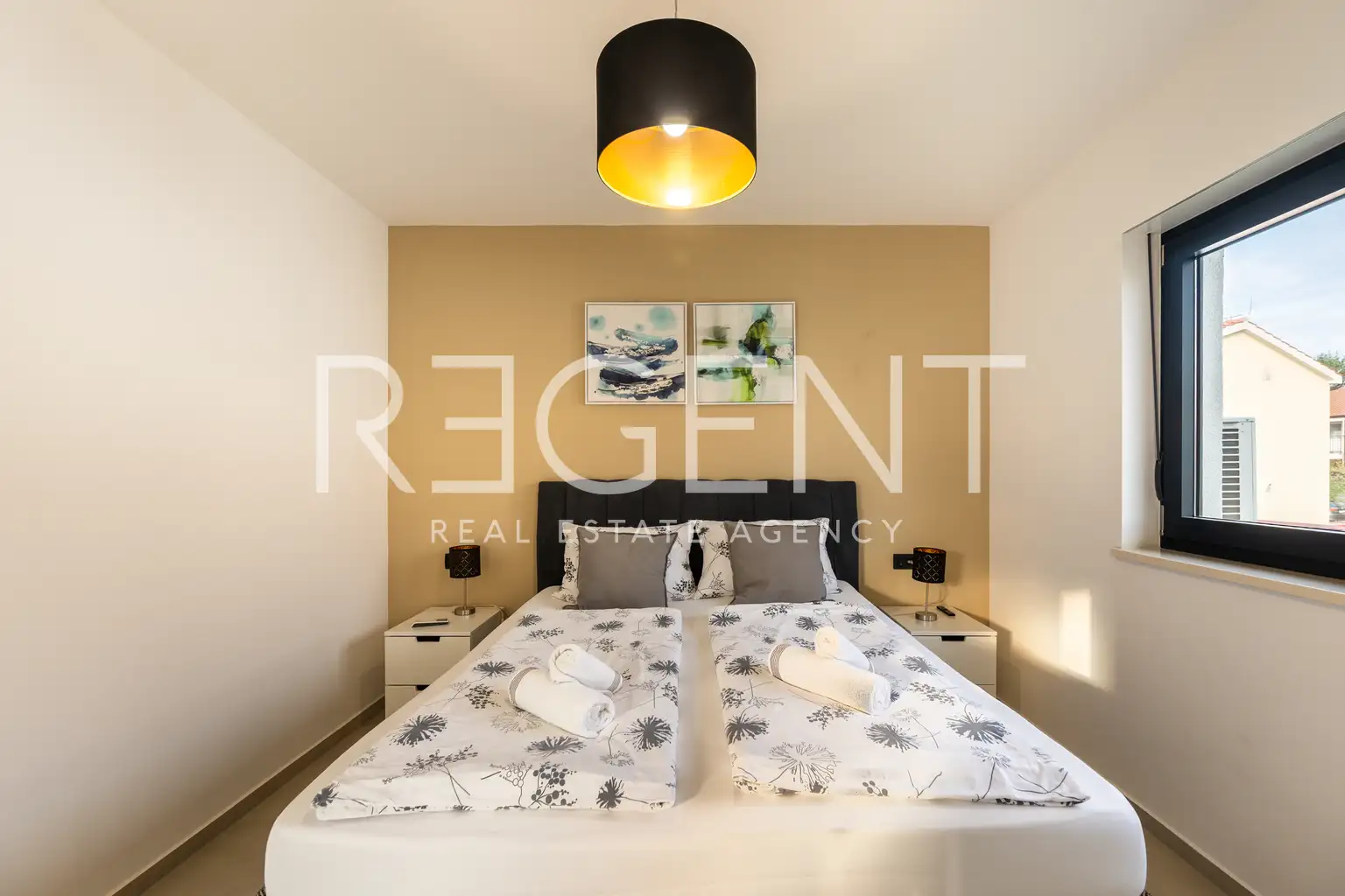 Poreč, okolica - vila 140m² s bazenom i jacuzzijem, useljiva