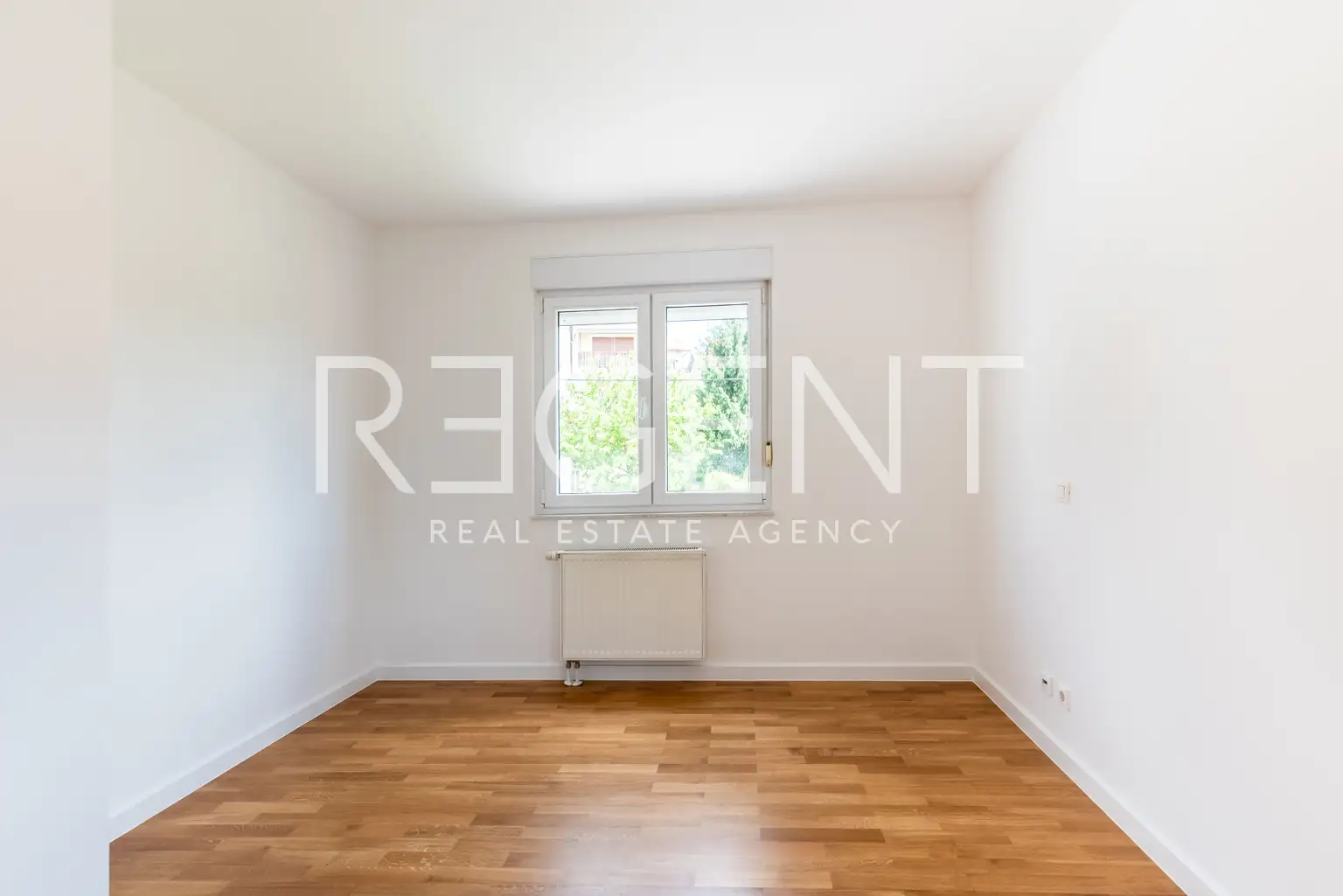Zagreb, Remete – Trosoban stan 82 m² s loggiom