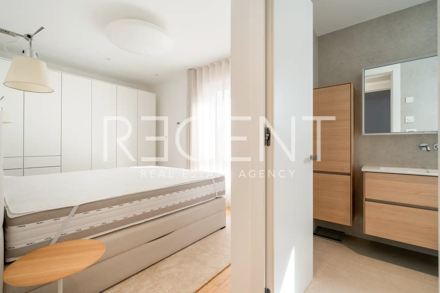 Split, Žnjan - Luksuzno dvosobno stanovanje z odprtim pogledom na morje