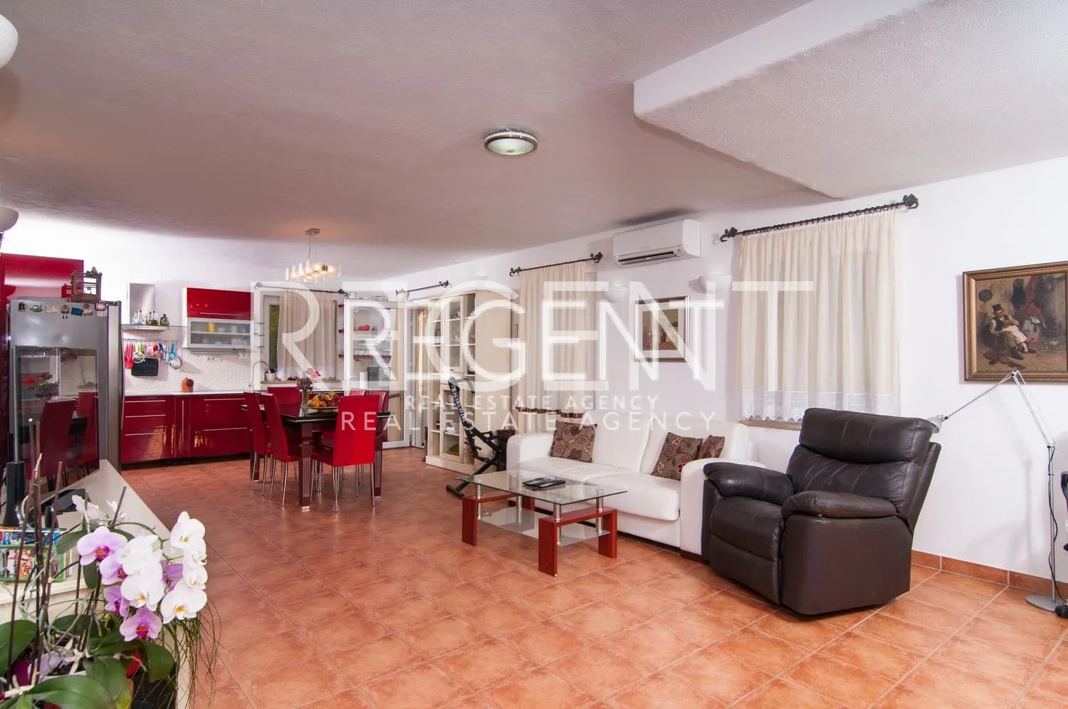 Brač, Mirca - kamenná vila s výhledem na moře, 300m2