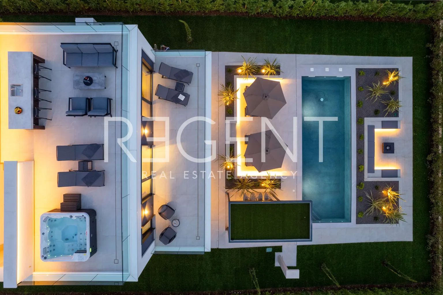 Istra, Poreč – Dizajnerska vila s pogledom na more 310 m2