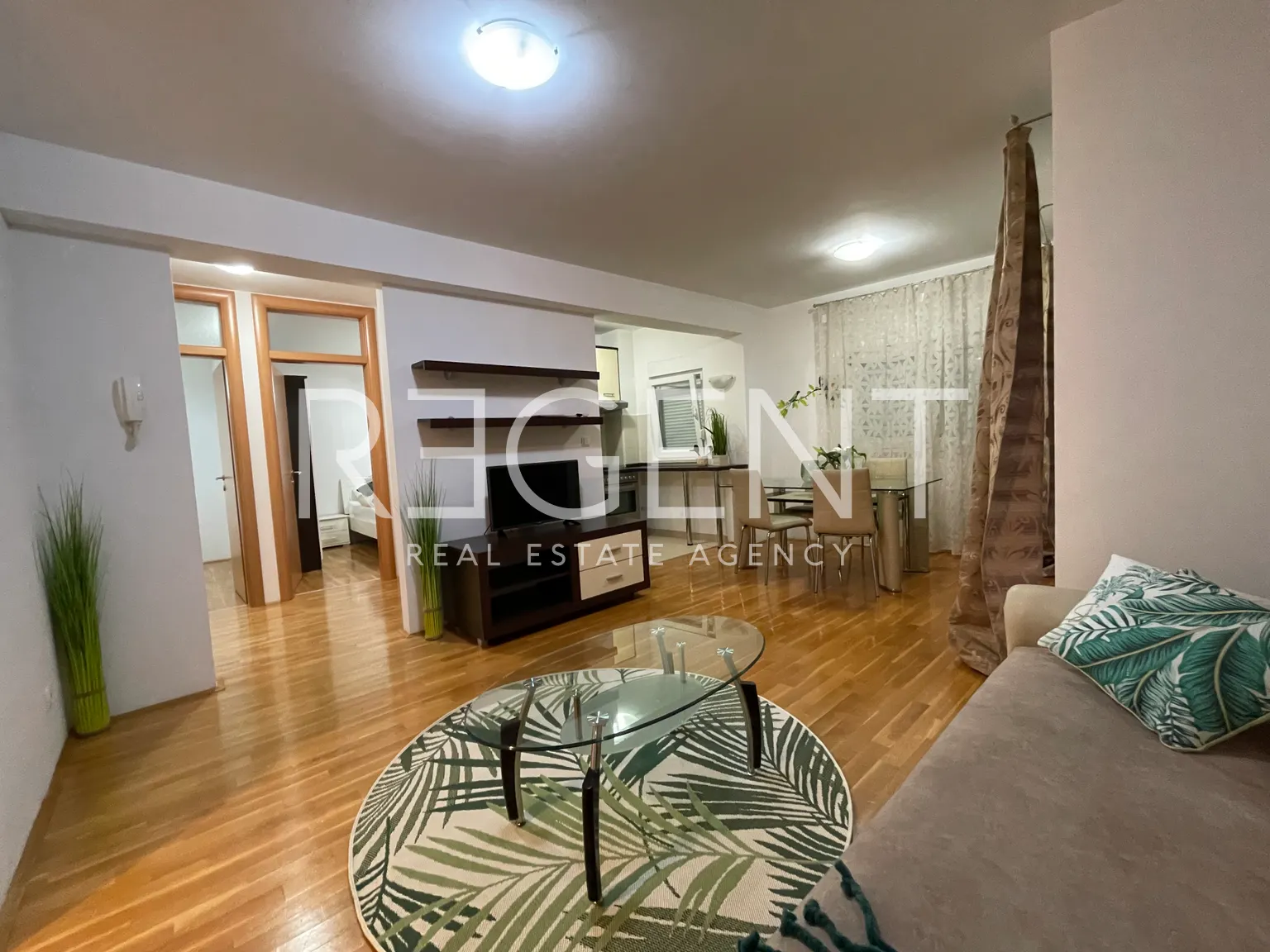 Čiovo – Trosoban stan 60 m², 1. red do mora