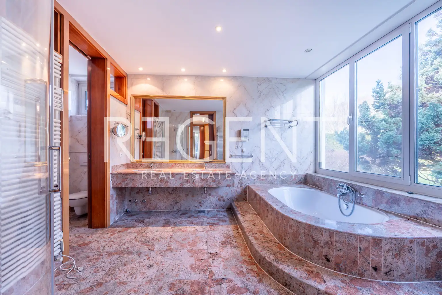 Zagreb, Šestine - Jedinstvena kuća s bazenom i velikim vrtom