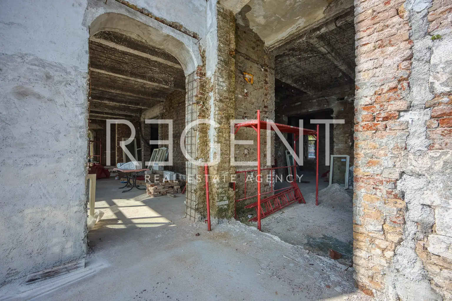 Ičići, Opatijska rivijera – povijesna vila s pogledom na more