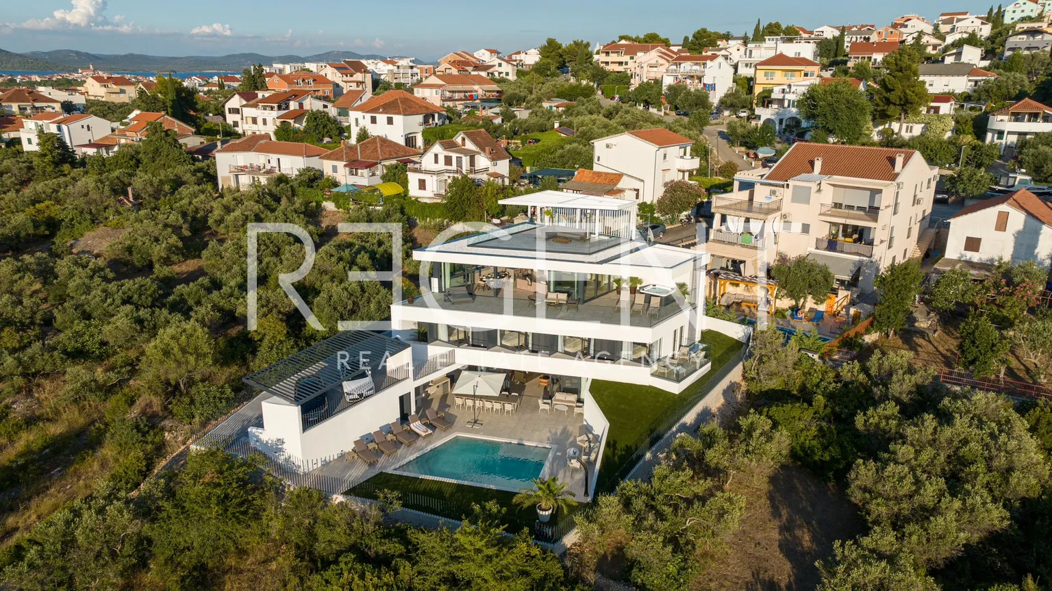 Murter - Villa de luxe avec vue panoramique sur la mer