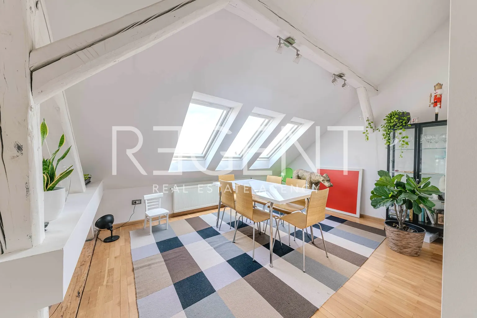 Zagabria, Centro - Appartamento bilocale in posizione privilegiata 70 m2