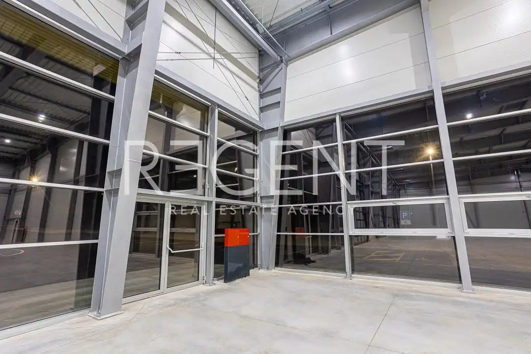 Trogir, Plano - Obchodno-predajný sklad 1600 m2