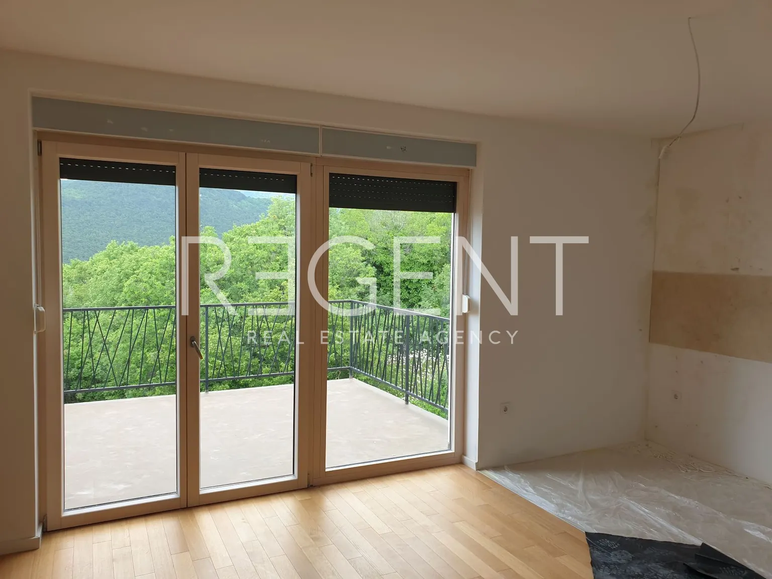 Crikvenica - Trosoban stan u urbanoj vili sa panoramskim pogledom 69 m2