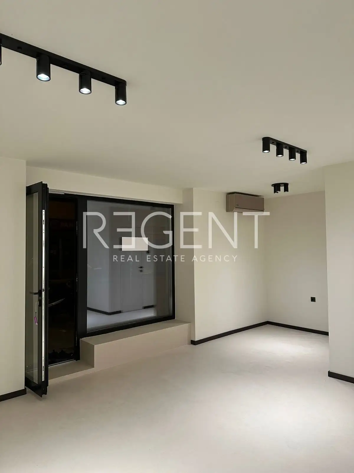 Zagreb, Donji Grad - Renoviran poslovni prostor u širem centru Zagreba