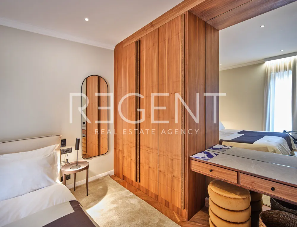 Trogir - Moderní vila s výhledem na moře 341 m2