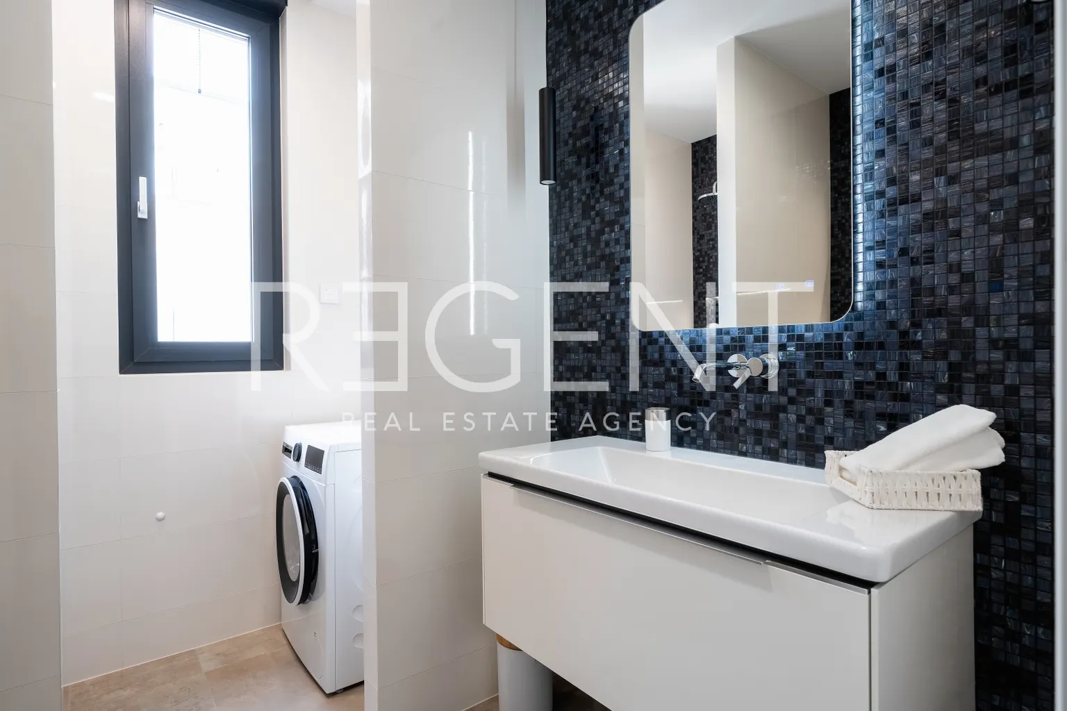 Split, Kaštel Lukšić - Moderní dvoupokojový byt 80 m2 DLOUHODOBÝ PRONÁJEM