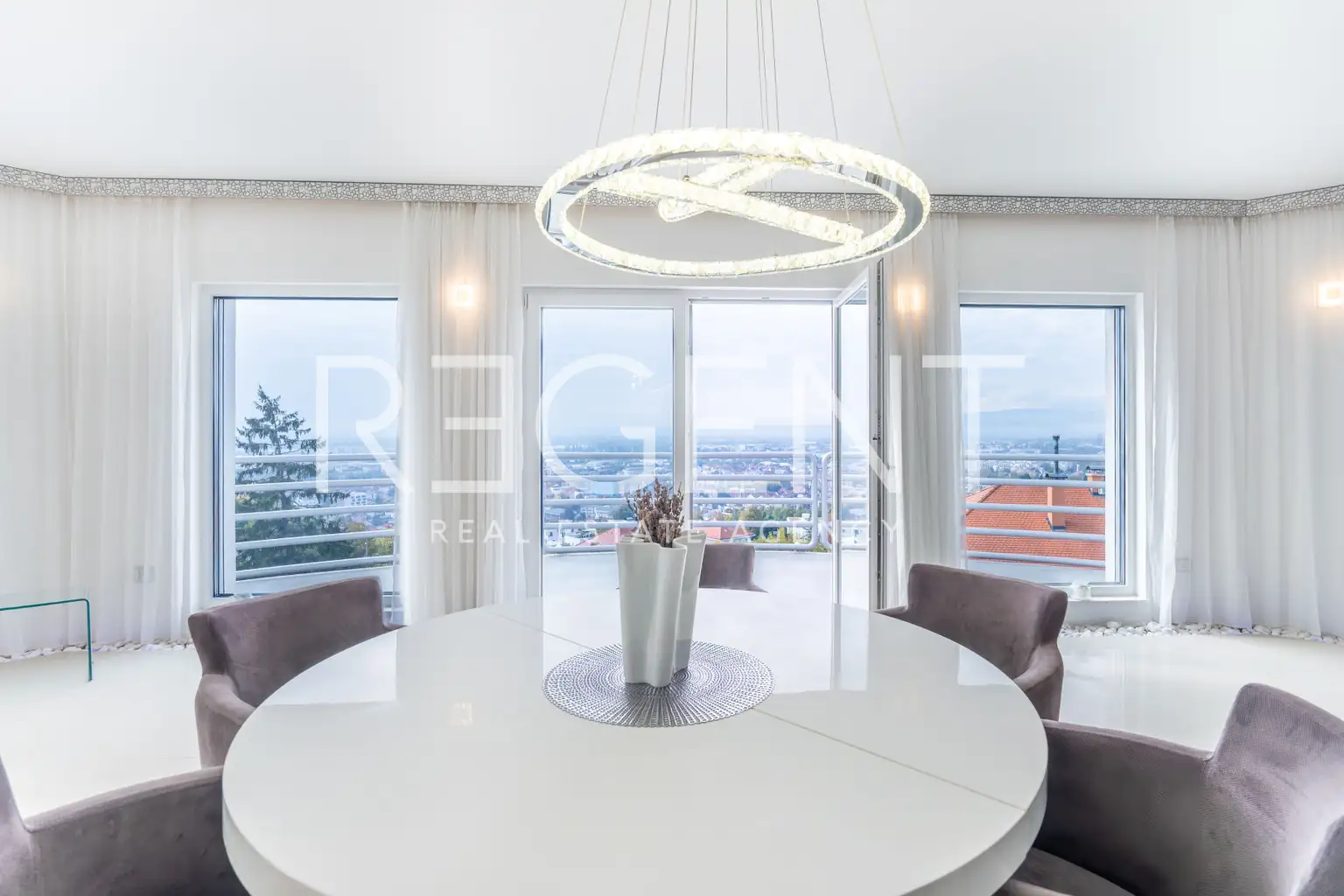 Zagreb, Perjavica - Penthouse s pogledom na Zagreb