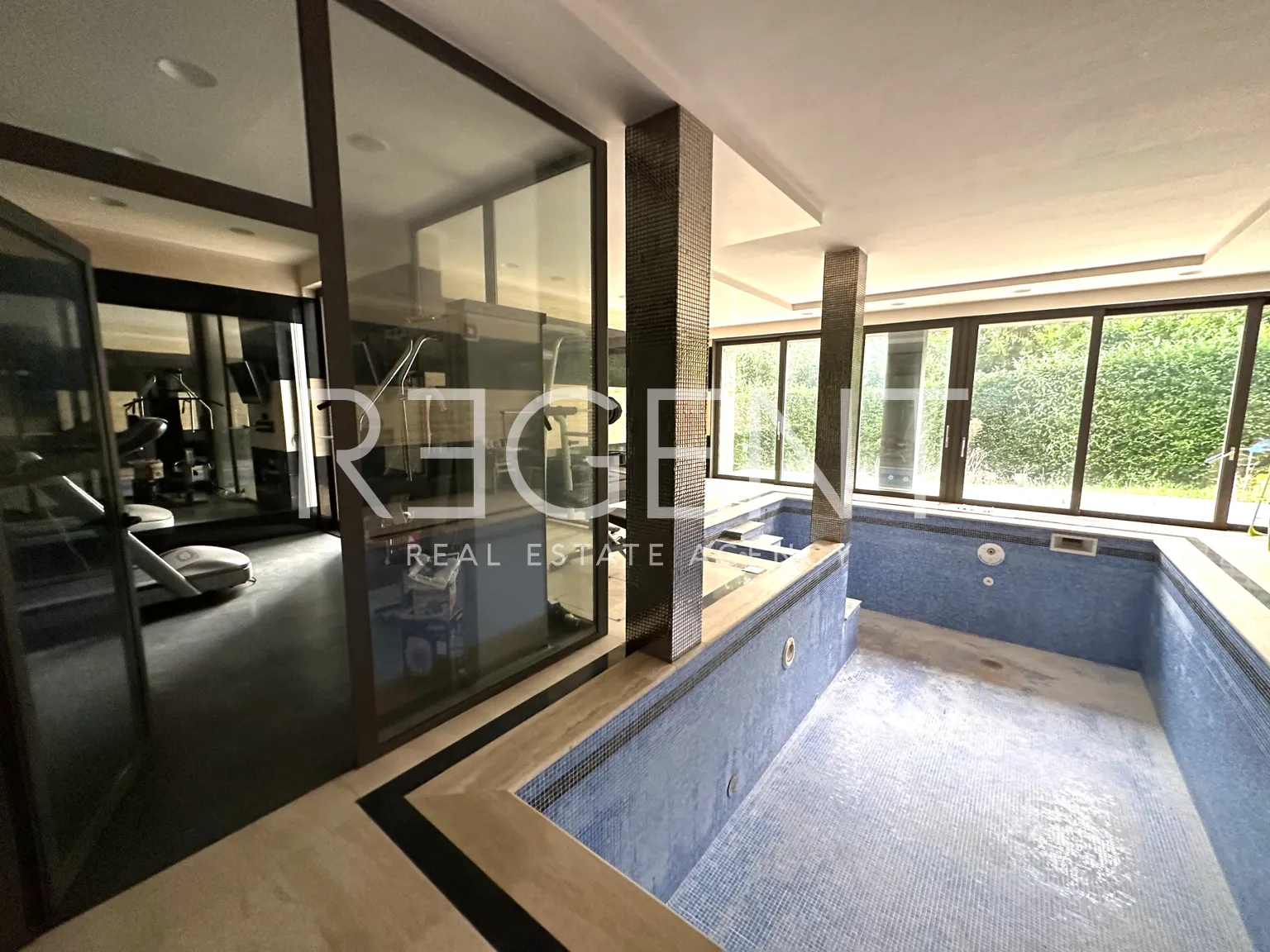 Záhřeb, Tuškanac - Luxusní vila v prestižní lokalitě 500 m2