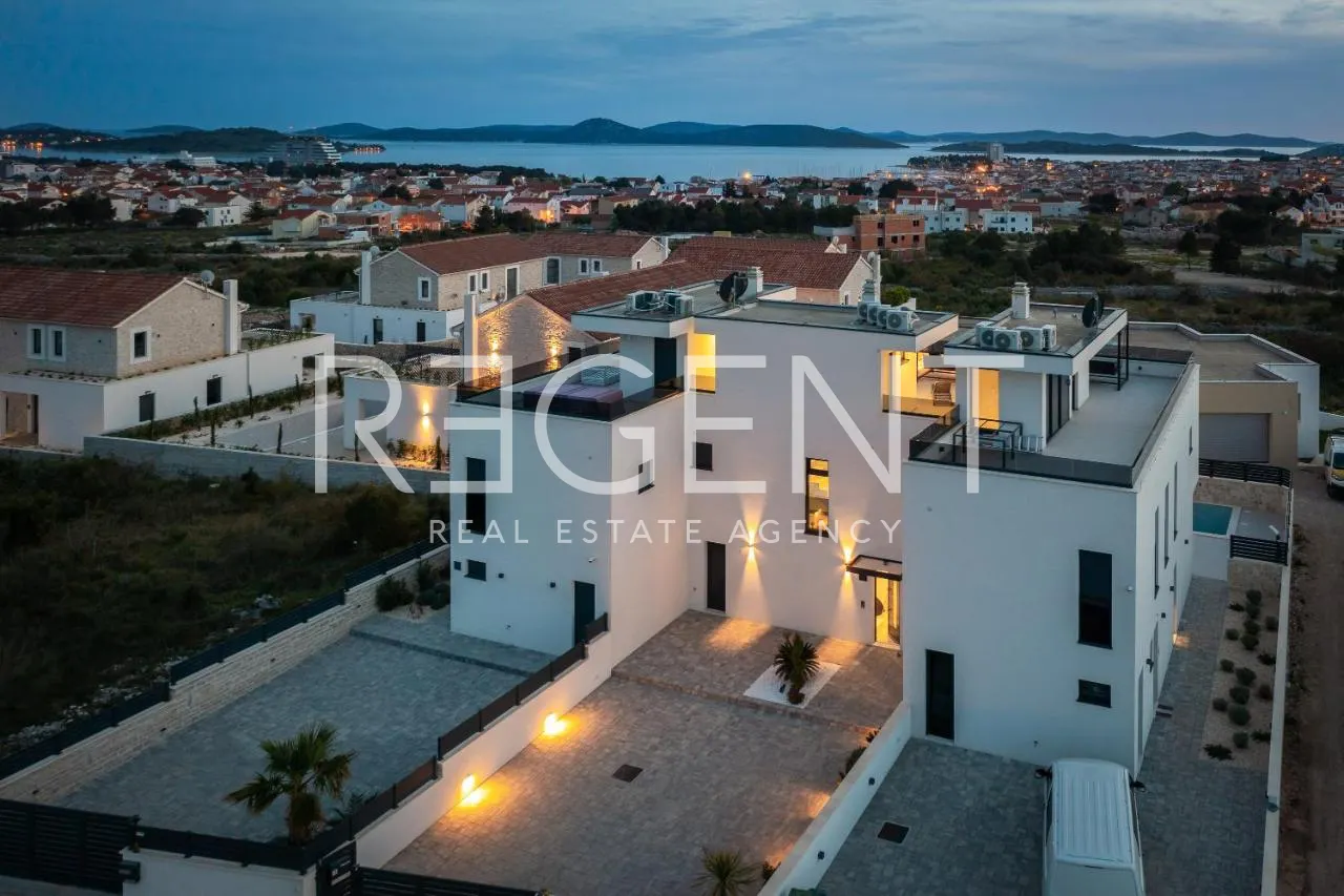 Šibenik, Vodice - Luxusná vila na Jadranskom pobreží