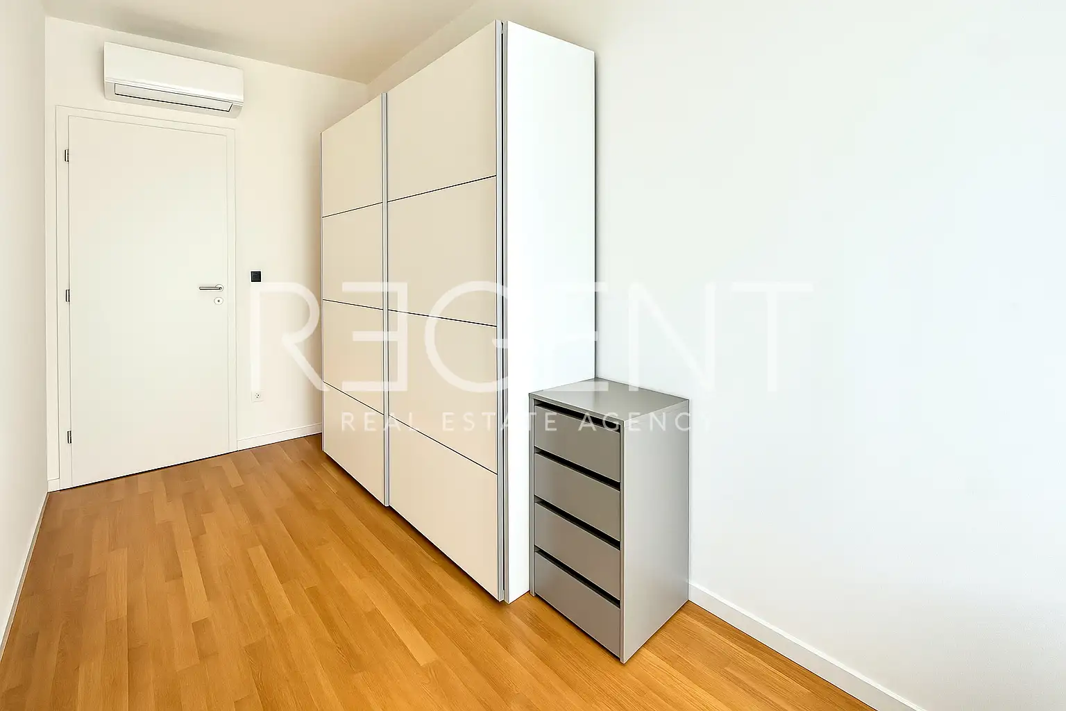 Veľká Gorica, Centrum – Moderný štvorizbový byt 78 m2