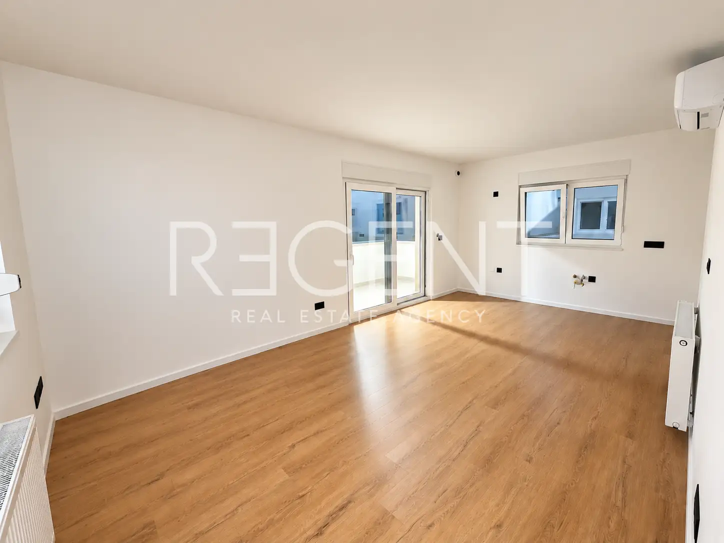 Stan 58,82 m² ,  2 spavaće sobe, balkon, parking — Borongaj