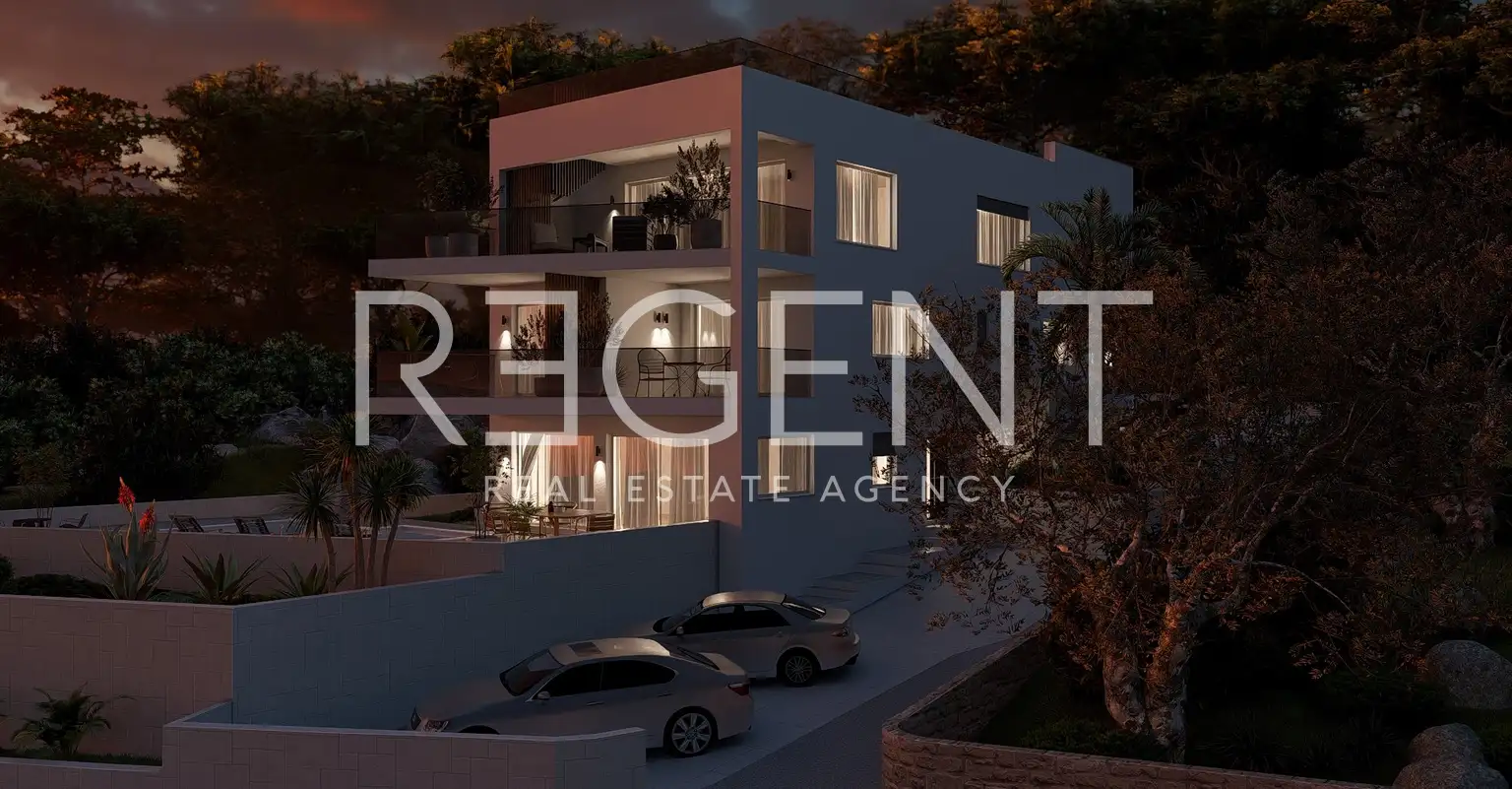 Trogir, Čiovo - Appartement de deux chambres en première ligne de mer