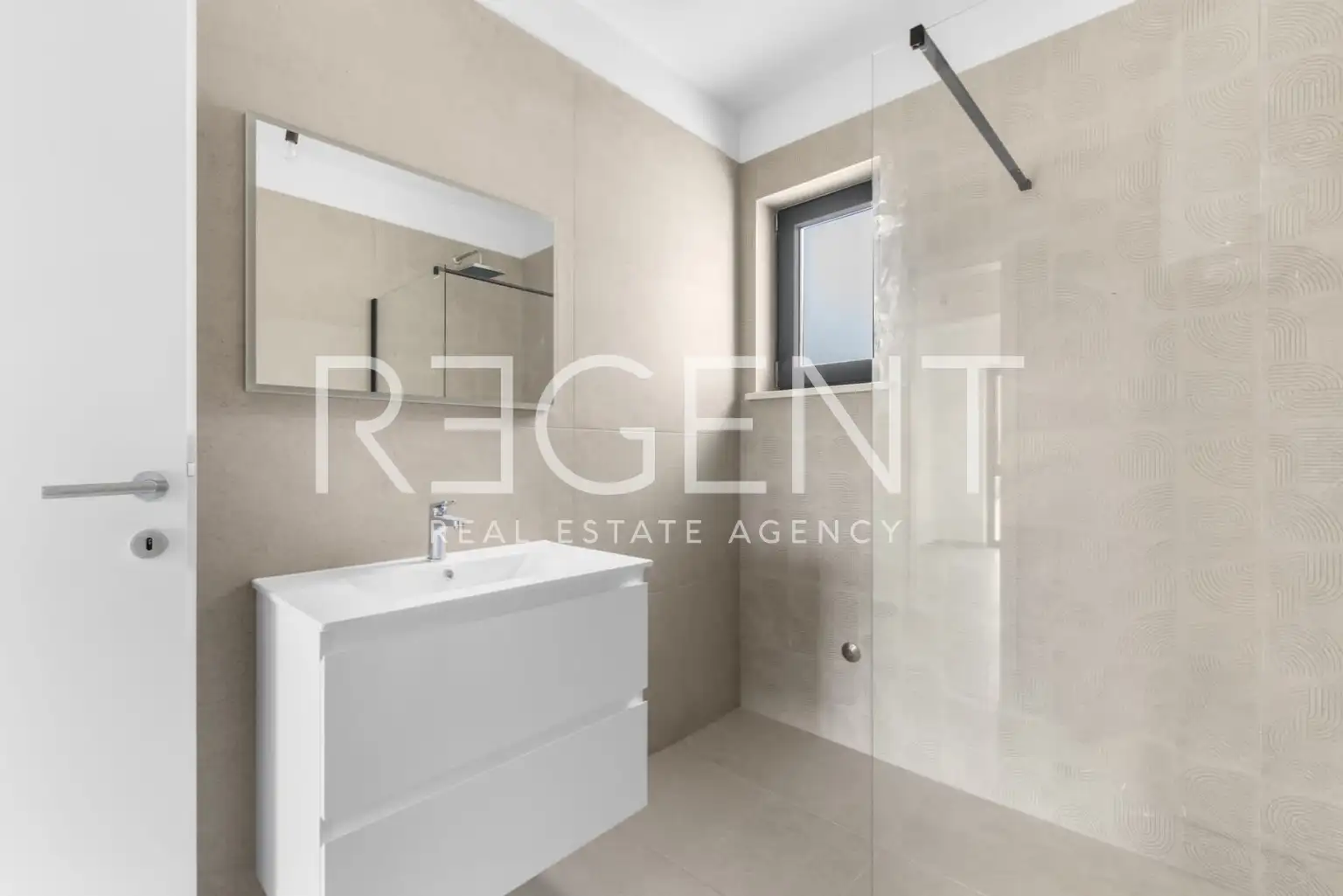 Istra, Vabriga - prostrani stan sa vrtom