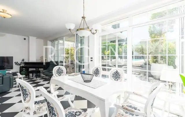 Rovinj - luxury villa with a pool, first row to the sea