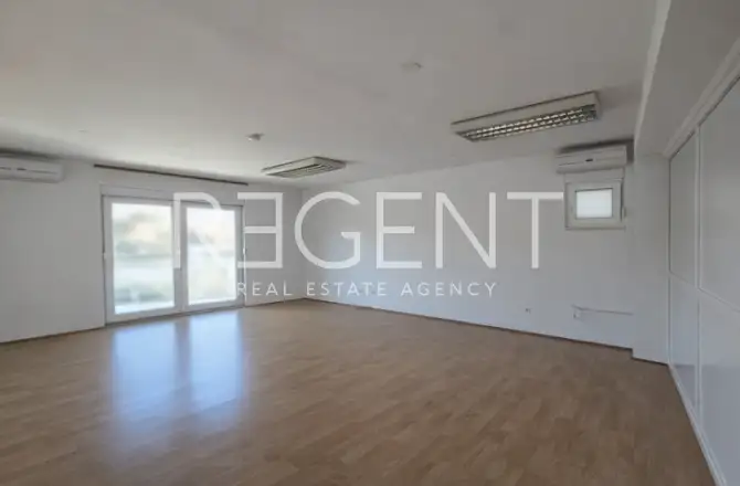 Split, Mejaši - Poslovni prostor na atraktivnoj lokaciji