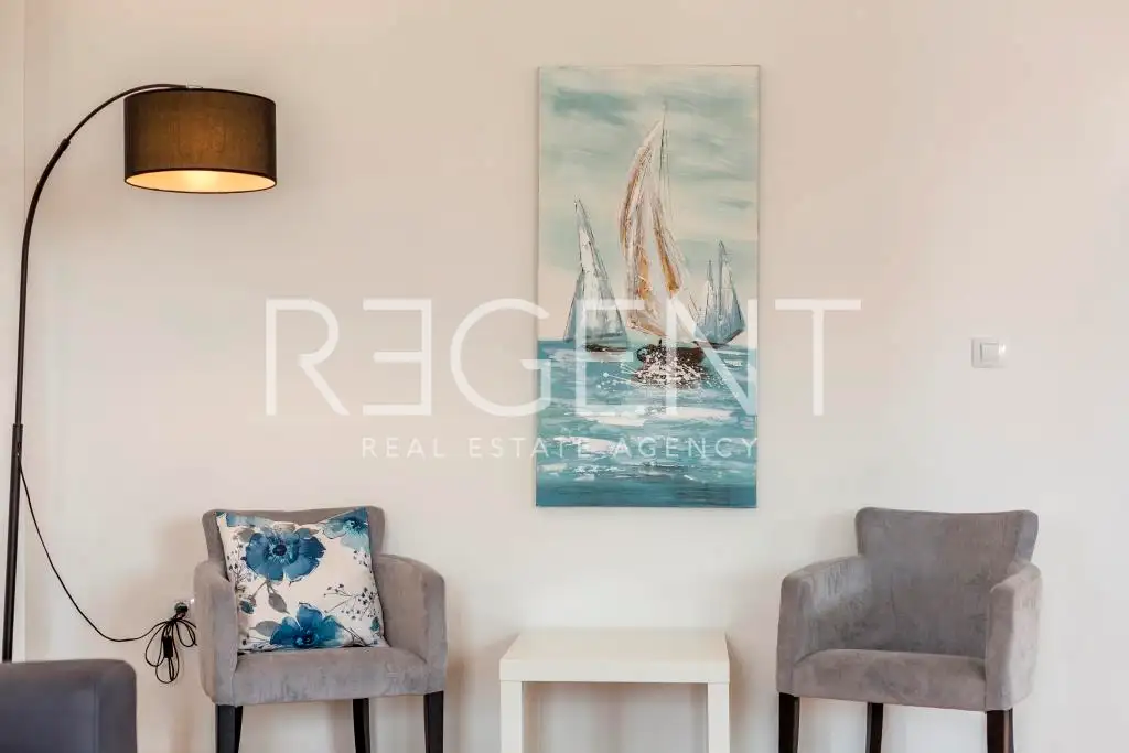 Podstrana - Three-room apartment with a terrace