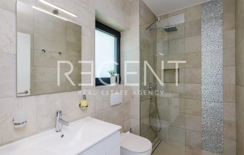 Zaton, Dubrovnik - Moderna vila uz more 210m2