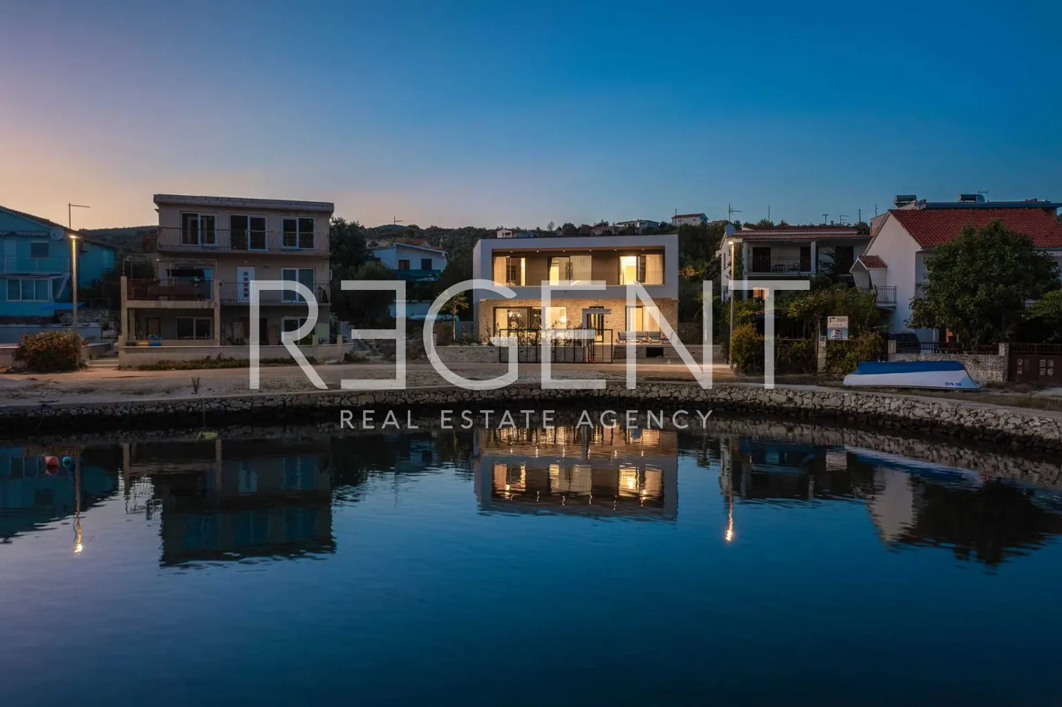 Rogoznica – Luxusní vila 200 m2 u moře