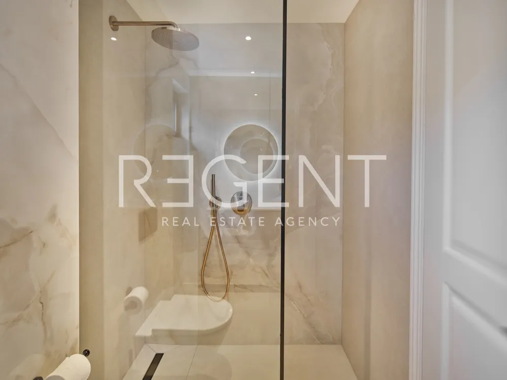 Trogir - Moderna vila s pogledom na morje 341 m2