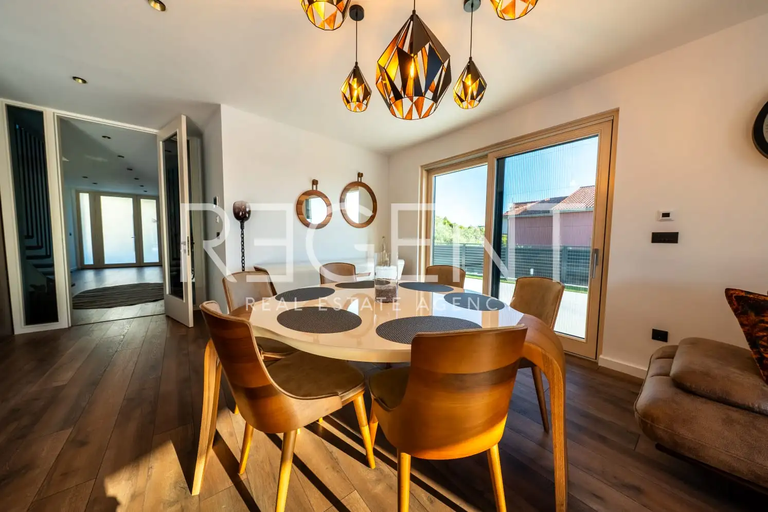 Split, Strožanac - Modern villa with sea view, pool and auxiliary building 50 m2