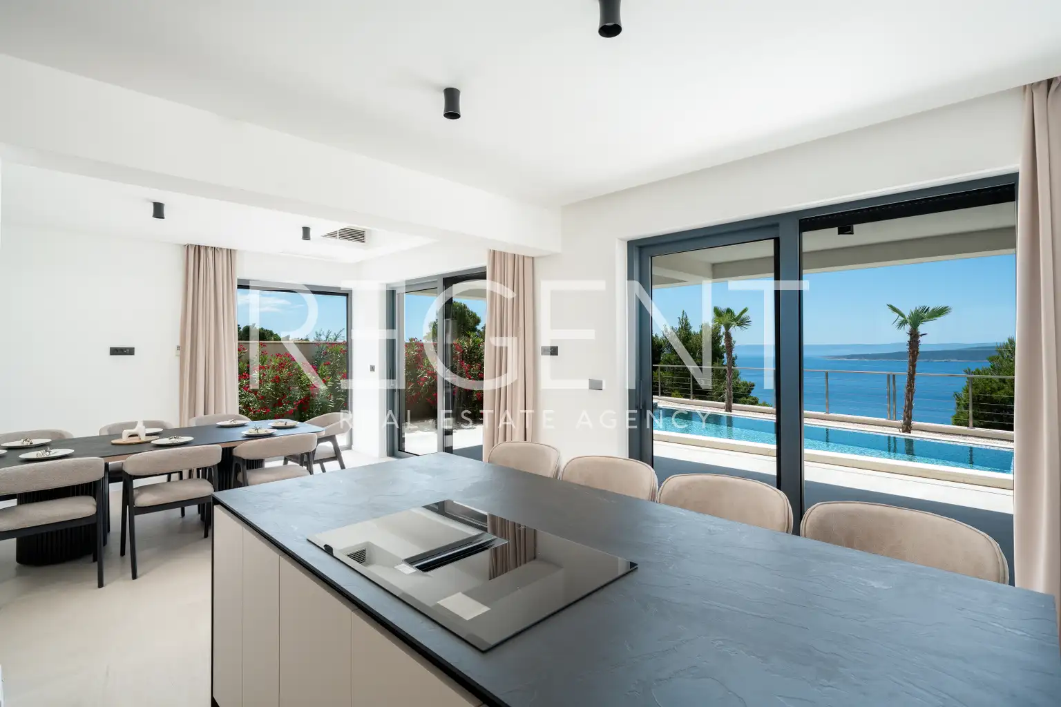Makarska, Brela - Luxusná vila s panoramatickým výhľadom na more 317 m2