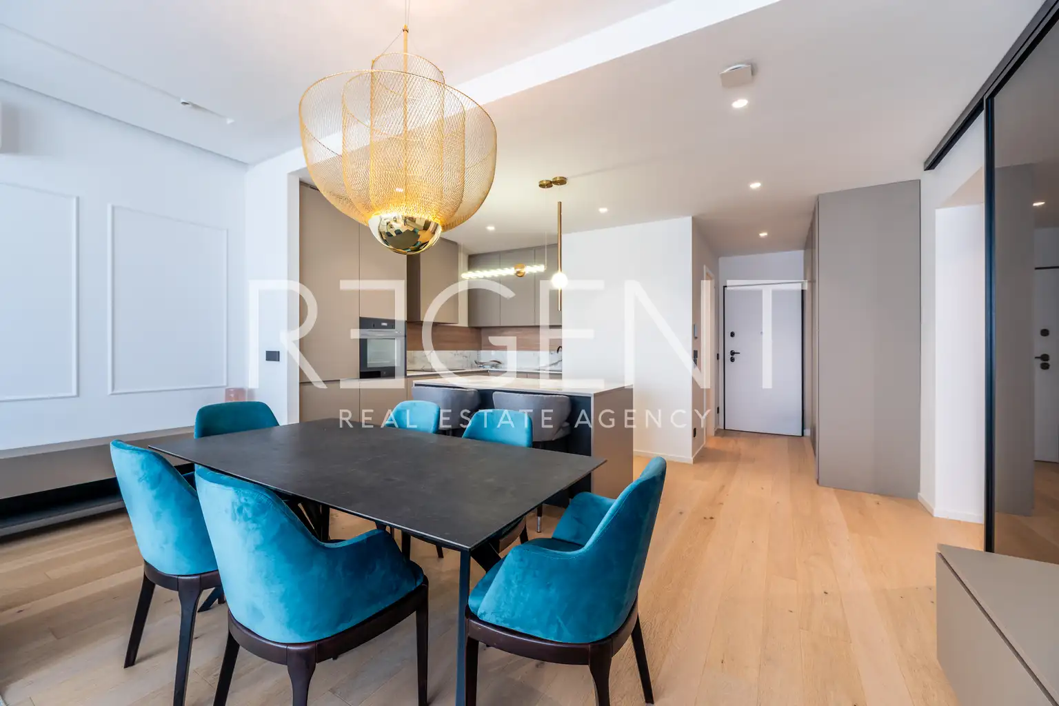 Zagabria, Centro - Moderno appartamento con tre camere da letto in affitto