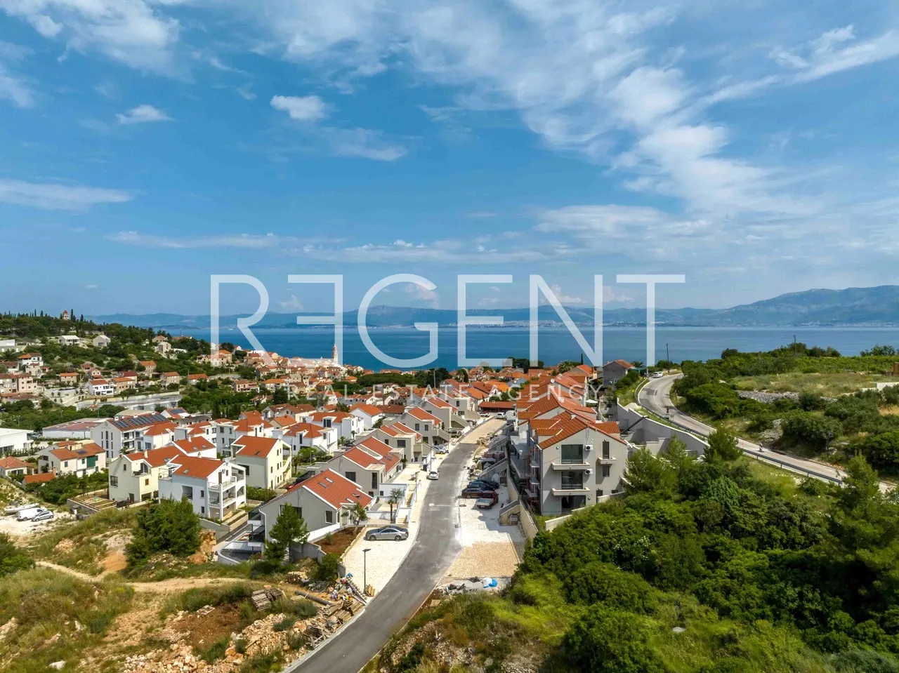 Brač, Sutivan - Dvosoban stan u stambenom kompleksu 65,26 m2