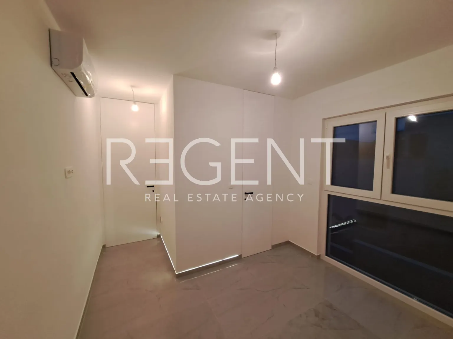 Trogir, Čiovo - Trosoban stan u novogradnji s pogledom na more, 75 m2