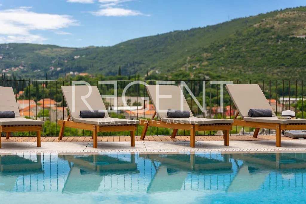 Dubrovník - Elegantná vila moderného dizajnu 394 m2