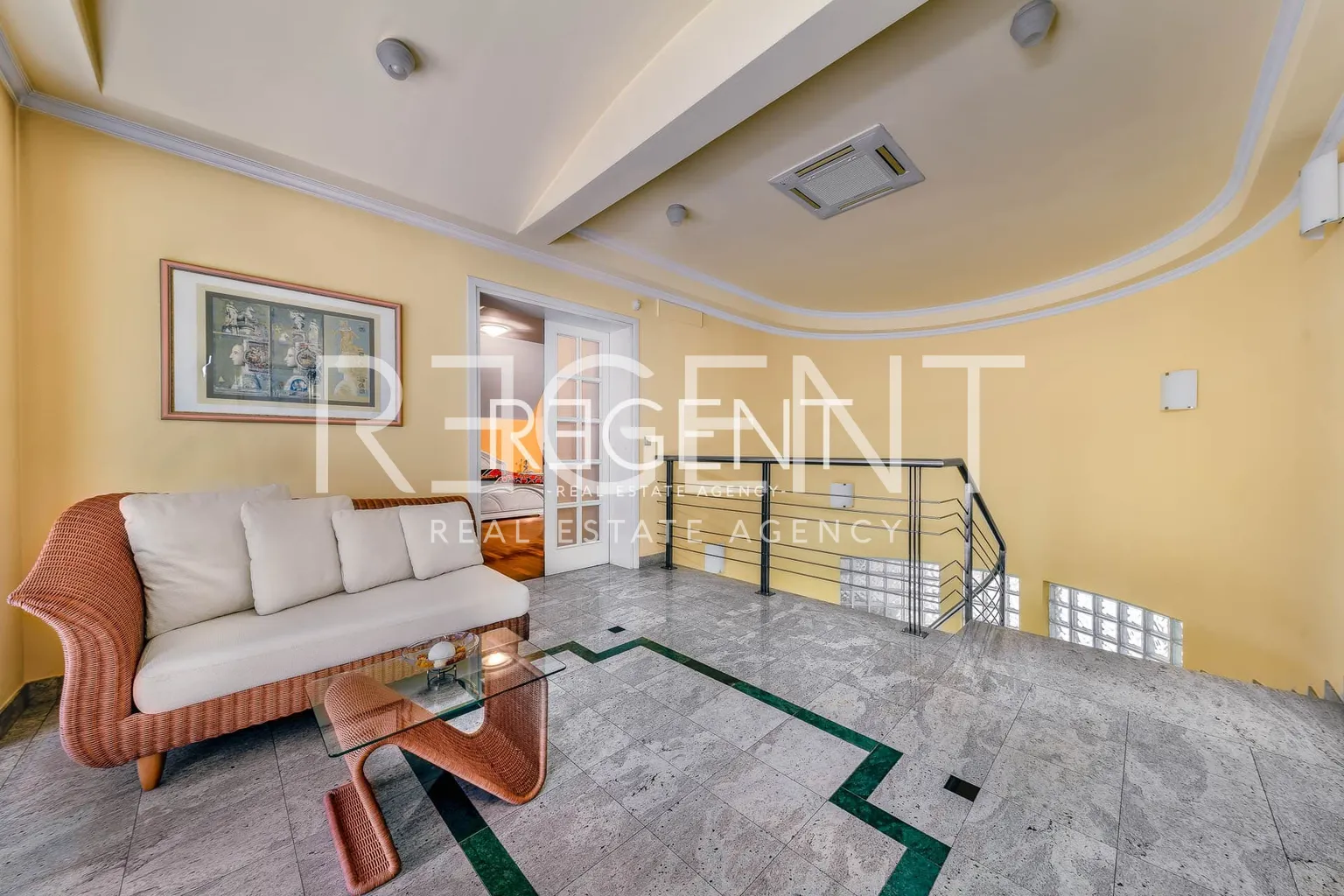 Záhreb, Maksimir – Nádherná rodinná vila s bazénom 600 m2