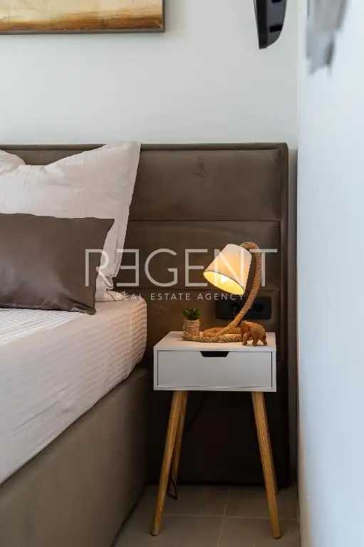 Trogir, Čiovo – Penthouse, 227 m² s 360° terasom i wellnessom