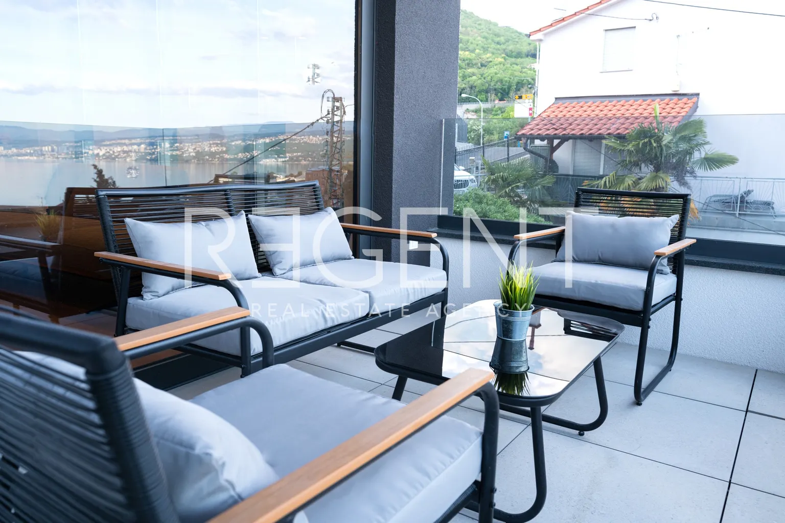 Opatija – Moderný trojizbový byt s výhľadom na more 139,9 m2