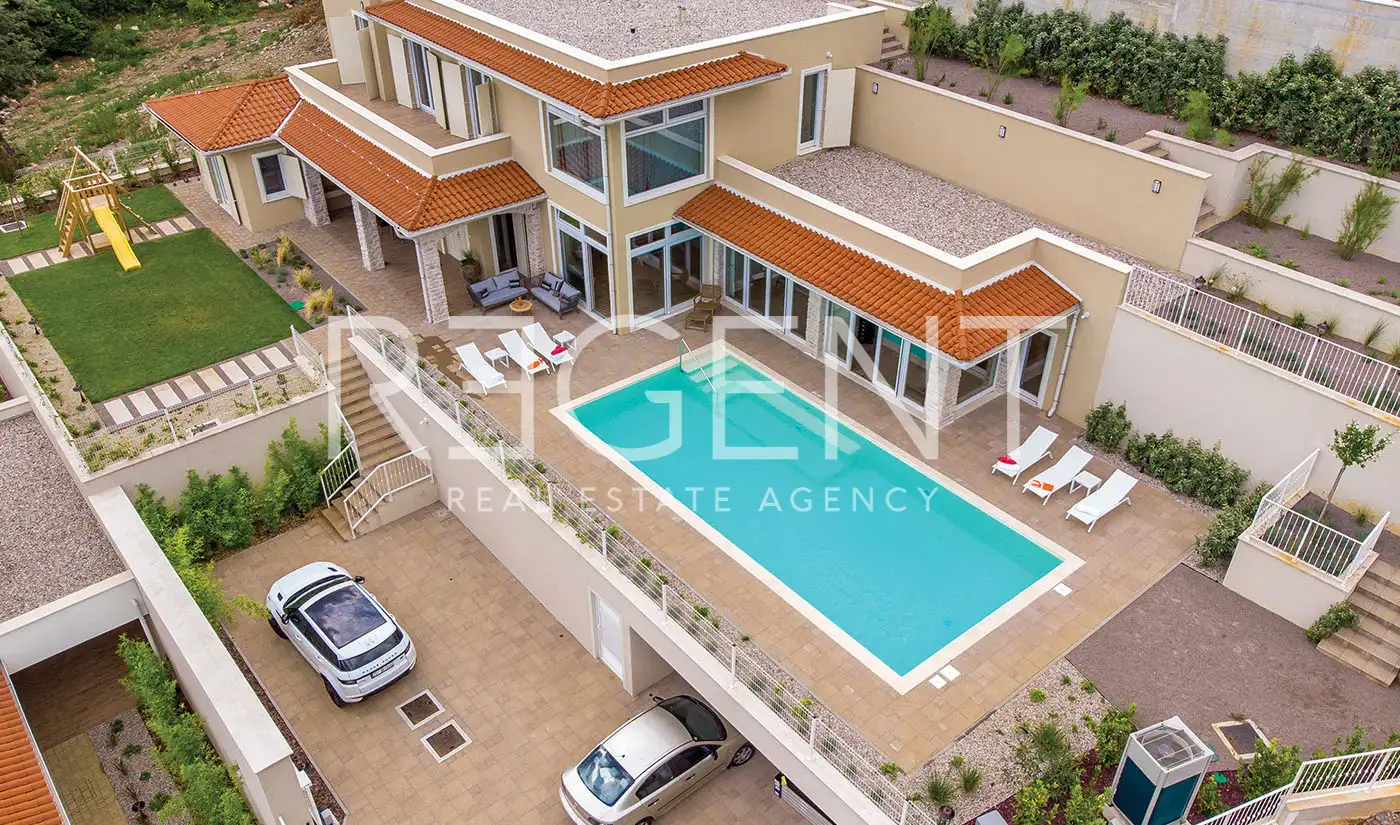 Opatija, Veprinac – Luksusowa willa na działce o powierzchni 1076 m2