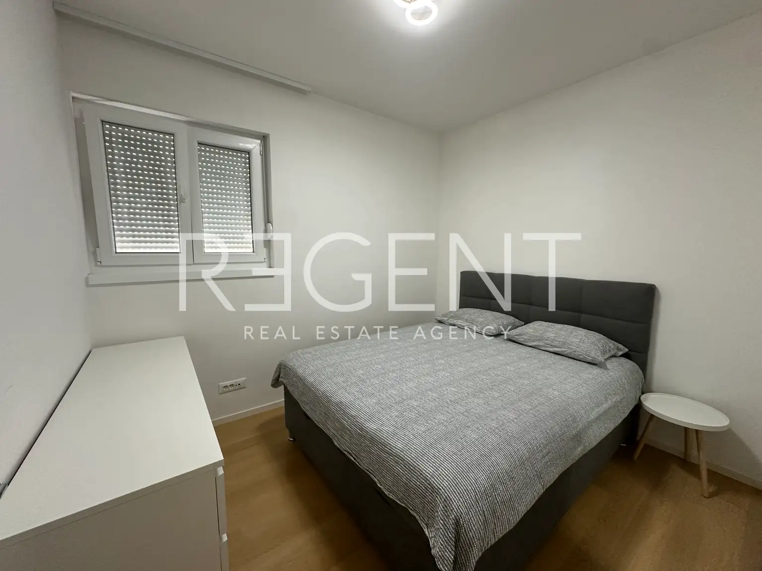 Split, Žnjan - Zwei-Zimmer-Wohnung mit Loggia und Meerblick ZU VERMIETEN