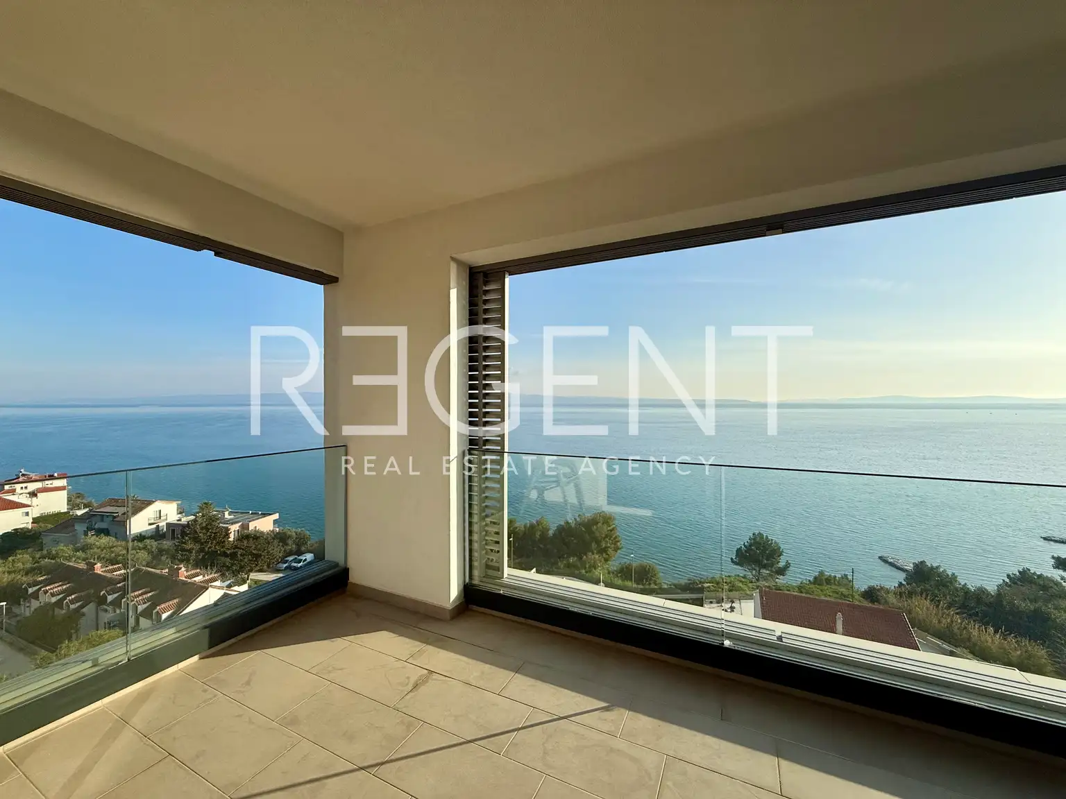 Split, Duilovo - Zwei-Zimmer-Wohnung mit Loggia und Meerblick