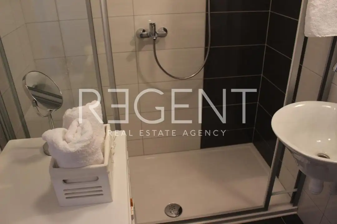 Split, Trstenik - Jednosoban stan s pogledom na more