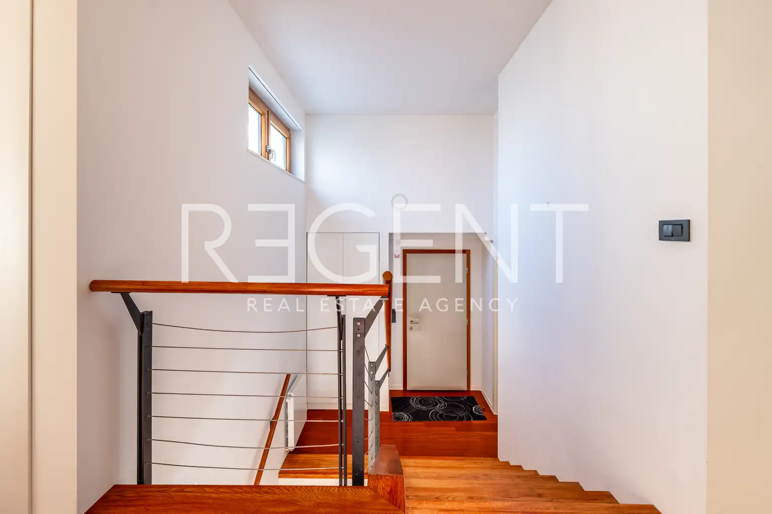 Zagreb, Remete - Atraktivan dvoetažni stan s pogledom na prirodu