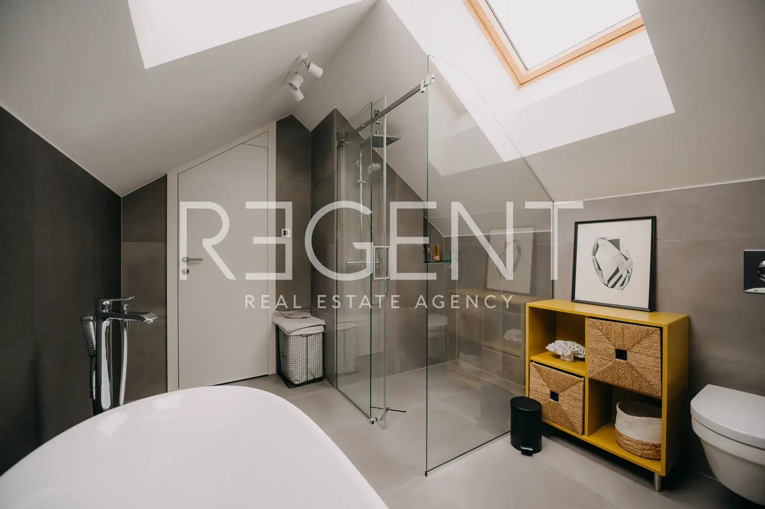 Zagreb, Jarun - penthouse de luxe de quatre pièces