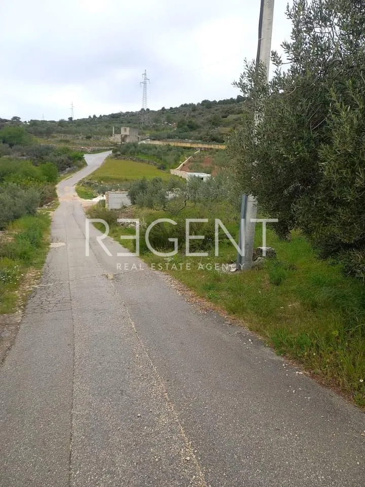 Trogir, Seget Donji – Terreno edificabile di 941 m2